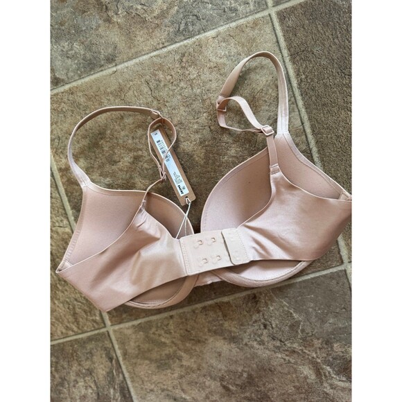 SKIMS Nude Bra - Picture 9 of 11